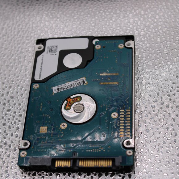 582506-80 GB RPM 5400 SeaGate Hard Drive 3 x 4 inches. - Picture 3 of 3